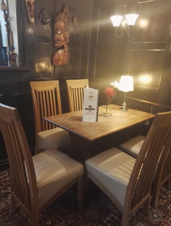 كورين Crown Hotel المظهر الخارجي الصورة